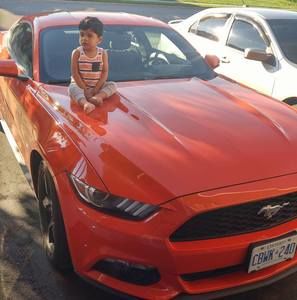 Meet your Posher, Navin